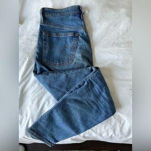 Levi’s 501 skinny, medium wash